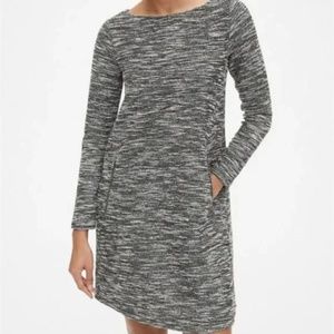NWT- GAP Black White boucle A-line dress Size M